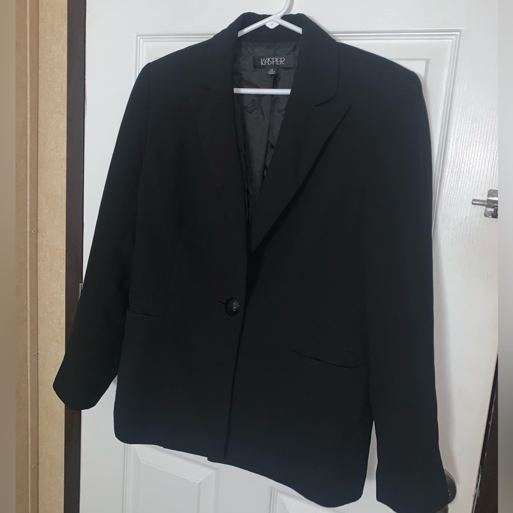 Kasper black blazer